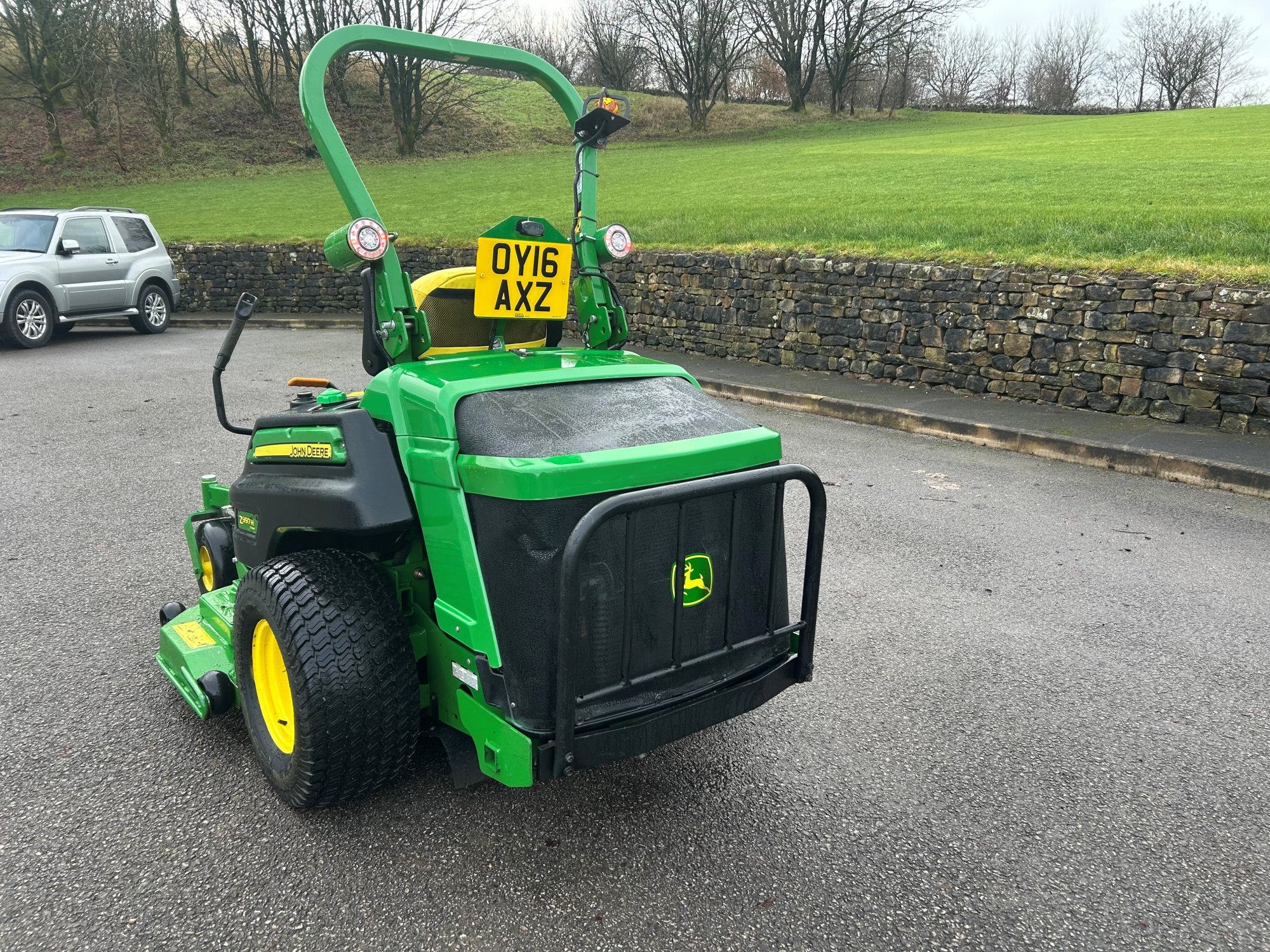 Balmers GM Ltd, John Deere Z997R Zeroturn Mower